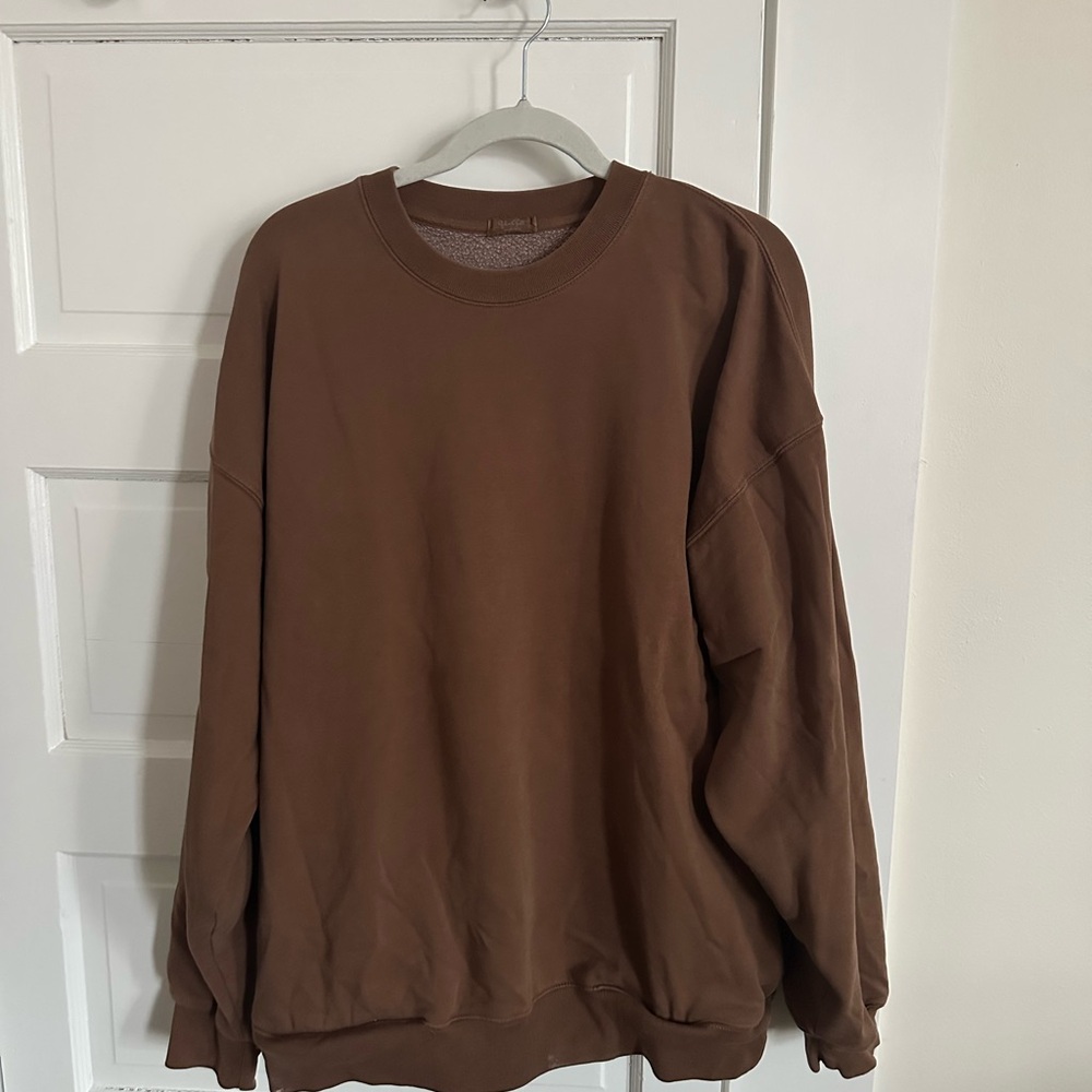 Brandy Melville Crewneck